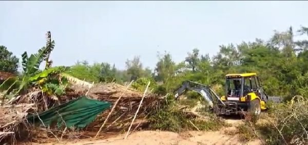 Villagers-Police clash at JSW site: Activist arrested 