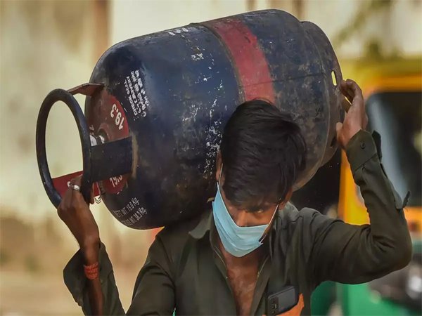 ଗ୍ୟାସ୍‌ ଦର ଶସ୍ତା, ଆଜିଠାରୁ ନୂଆ ଦର