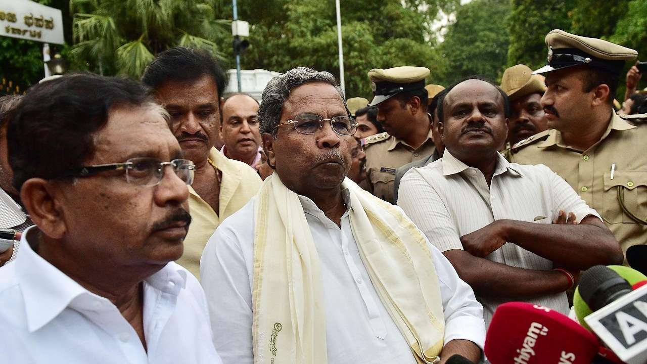 ସଂକଟରେ  କର୍ଣ୍ଣାଟକ ସରକାର 