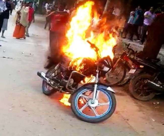 ଜୋରିମାନା ଦେବା ବଦଳରେ ବାଇକ ଜାଳିଦେଲେ