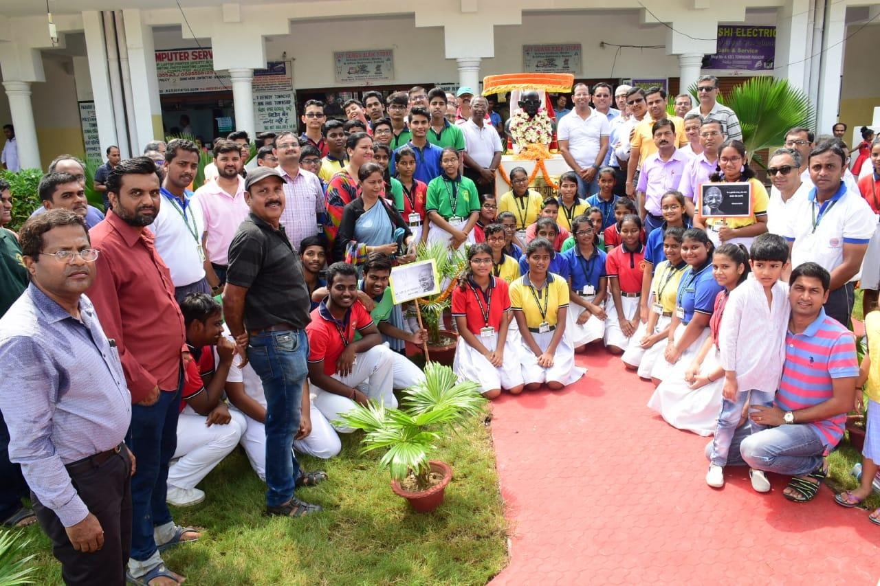 ପାରାଦ୍ୱୀପ ବିଶୋଧନାଗାର ପକ୍ଷରୁ ଗାନ୍ଧୀ ଜୟନ୍ତୀ ଓ ସ୍ୱଚ୍ଛ ଭାରତ ପକ୍ଷ ଉଦ୍ୟାପିତ