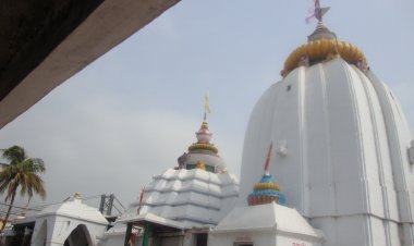 ଶ୍ରାବଣର ଦ୍ୱିତୀୟ ସୋମବାର, ଚଳଚଞ୍ଚଳ ଧବଳେଶ୍ଵରଙ୍କ ପୀଠ