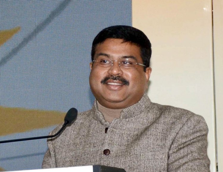 Ravenshaw University Controversy: Odisha Government Distances Itself from Dharmendra Pradhan's Statement